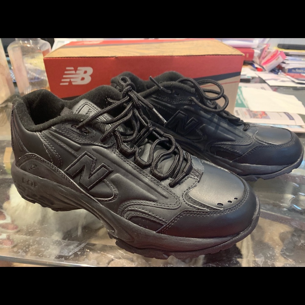 Men’s New Balance Black Sneaker 9.5